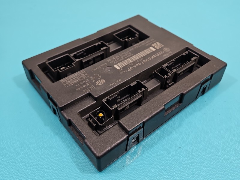 Sterownik moduł komfortu AUDI Q5 08- 8K0907064GP, 8K0907064FP, 5DK009919-77 Producent części: Audi