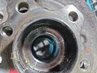 Piasta koła tył lewa zwrotnica łożysko BMW G20 2.0 T (B48b20a)