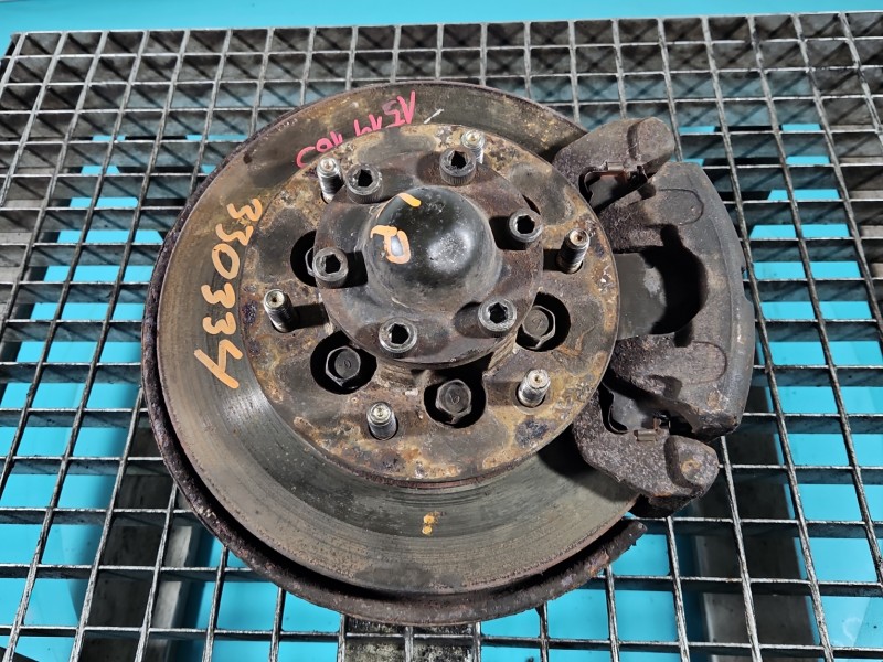 Zwrotnica lewa piasta przód 2.2 16V Opel Frontera B