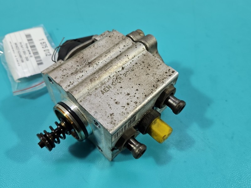 pompka Pompa paliwa Vw Golf V 1.6 FSI 0261520024, 21161484