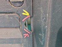Tapicerka bagażnika lewa boczek Dodge Caravan V 07-20 632481AC