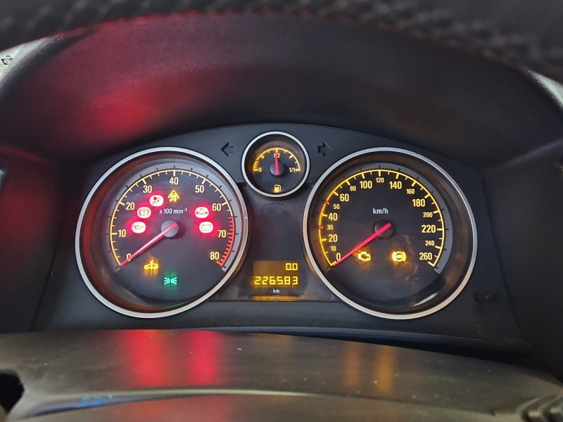 Licznik Opel Astra III H 13225986 1.6 16v EUROPA