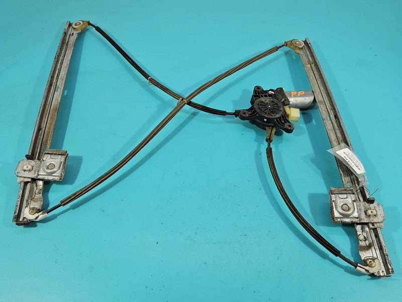 Podnośnik przód prawy SZYBY WINDA Mercedes Vito W639 Mercedes, 6PIN 0130821940 5d HB