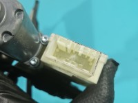 Podnośnik przód prawy SZYBY WINDA Skoda Rapid Europejska 5d HB 5JA959812E