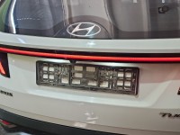 BLENDA LISTWA klapy TYŁ N7924-62050, 92403-N7 Hyundai Tucson IV 20- KOLOR W6H