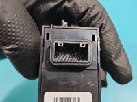 Przełącznik hamulca ręcznego Kia Ceed III 18-21 93310-J7000
