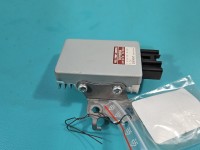 Sterownik moduł TOYOTA, pompy paliwa Toyota Corolla E16 E18 13- 89570-12390, 104993-0901