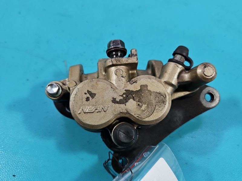 Zacisk przód prawy HONDA CBR 125R 0.1b