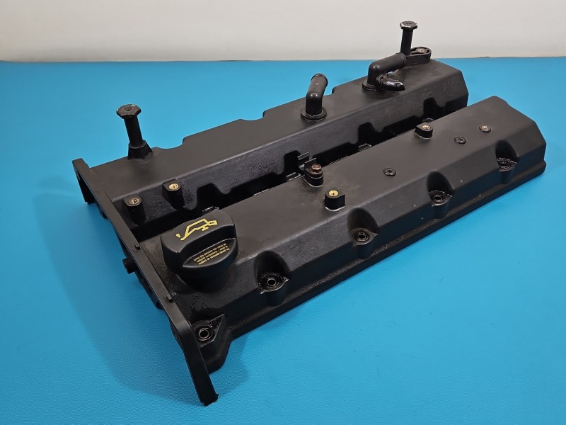 Pokrywa zaworów Kia Carnival II 05-14 2.9 crdi