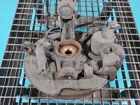 Zwrotnica lewa piasta przód 2.0 hdi Peugeot 3008 II