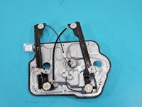 Podnośnik przód prawy Nissan Qashqai I J10 06-13 80770JD00A 5d