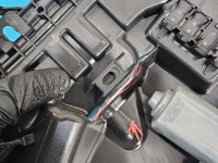 Podnośnik przód prawy SZYBY WINDA Mercedes CLA C118 X118 Mercedes, pęknięty 2 PIN A2478201402, A1187230300, A1779005409 4d sedan