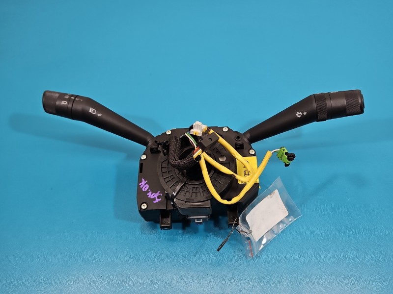 Przełącznik zespolony Fiat Grande Punto 735521315