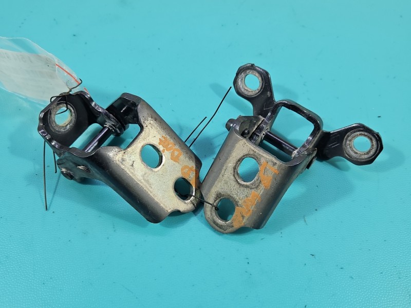 Zawias drzwi przód lewy Renault Megane IV