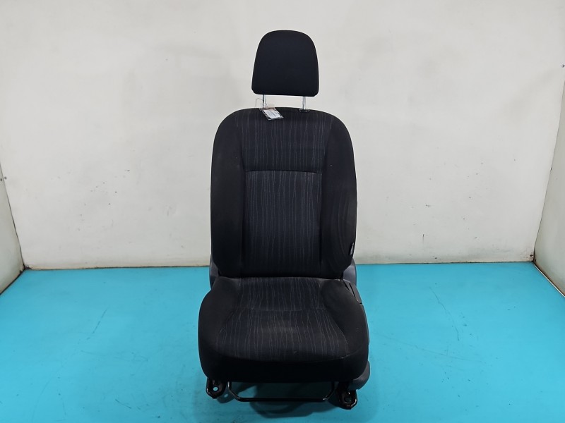 Fotel lewy przód kierowcy Toyota Corolla E15 EU 4d