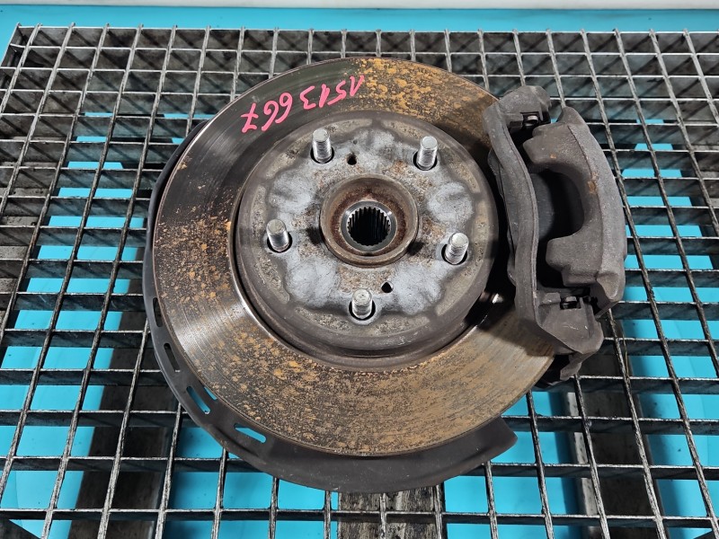 Zwrotnica prawa piasta przód 1.8 16V Toyota Corolla E21 19-