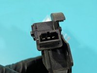 Zamek klapy tył 8P4827505B Audi A4 B7 kombi Producent części: Audi, Europejska, 3 pin kombi