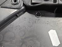 Tapicerka drzwi przód prawa boczek Peugeot 2008 II 98423698ZD