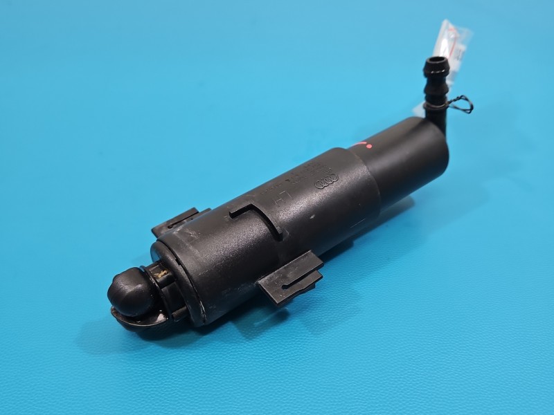 Spryskiwacz reflektora lewy AUDI A4 B8 8K0955101A xenon