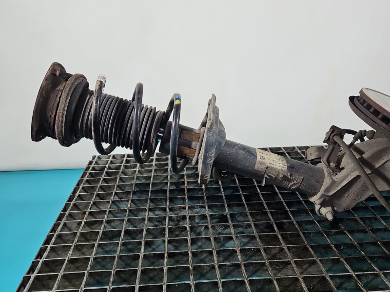 Amortyzator przód lewy przedni Vw Passat B8