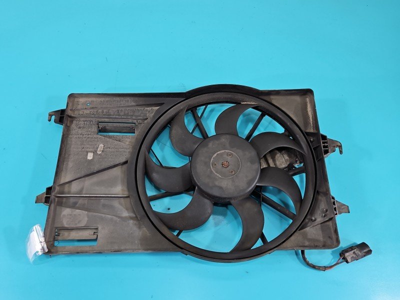 Wentylatory Wentylator chłodnicy Ford Mondeo Mk3 3135103495, 0130303923, 1137328081 2.0 tdci Wentylatory Wentylator chłodnicy Ford Mondeo Mk3 3135103495, 0130303923, 1137328081 2.0 tdci