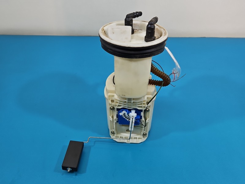 pompka Pompa paliwa Vw Passat B5 1.6 8V 3B0919051B