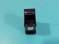 Gniazdo USB Toyota Yaris III 86190-0D060