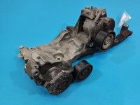 Mocowanie alternatora uchwyt alternatora Peugeot 508 I 9804333180