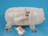 Zbiorniczek Zbiornik wyrównawczy Renault Trafic III 2.0 dci