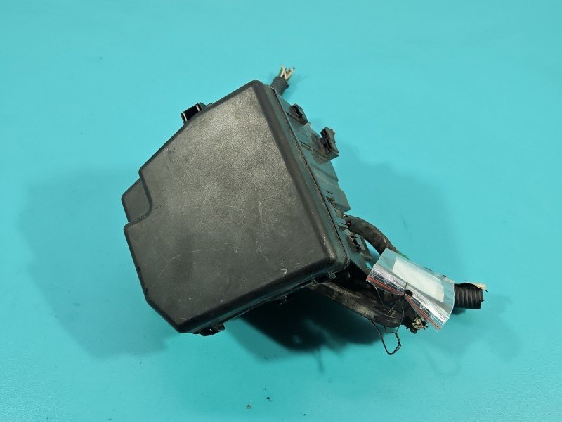 Skrzynka bezpieczników Toyota Yaris II 821110DM01A, 82662-52600 Skrzynka bezpieczników Toyota Yaris II 821110DM01A, 82662-52600