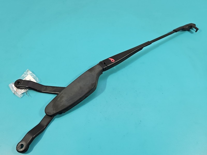 Ramie wycieraczki prawe Mercedes W221 A2218200244