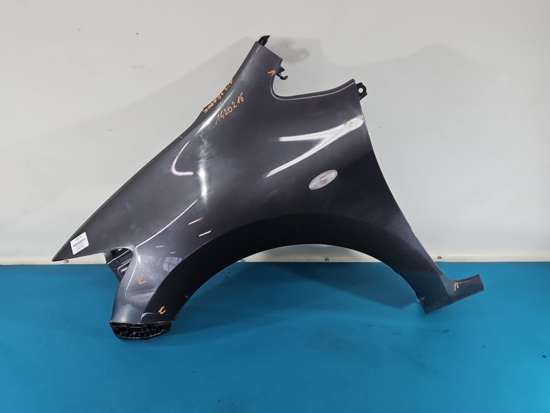 Błotnik przód lewy Toyota Auris I 1G3