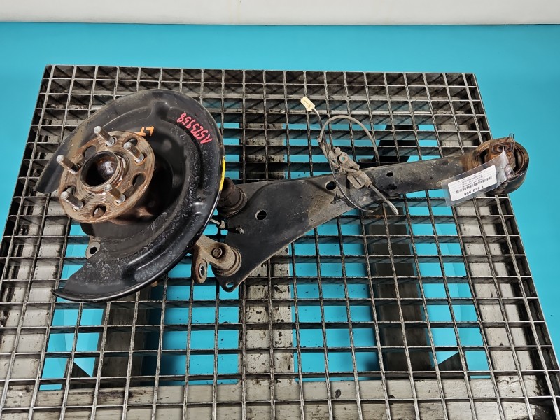 Piasta koła tył lewa zwrotnica łożysko LEXUS CT 10-22 1.8 VVTI