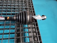 Półoś przód prawa Peugeot 3008 II 1.6 T hybrid4 automat