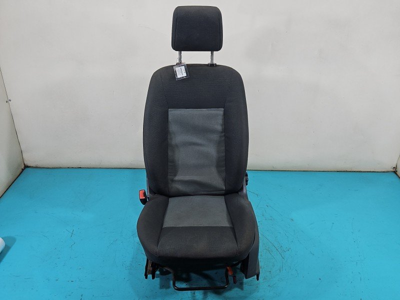 Fotel lewy przód kierowcy Ford Fiesta Mk7 EU 5d