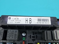 Skrzynka bezpieczników Opel Zafira B 13206754