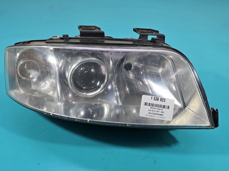 Reflektor prawy lampa przód Audi A6 C5 EUROPA