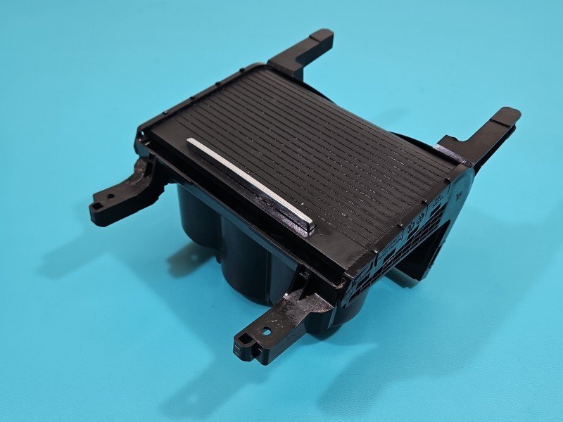 Uchwyt na napoje kubek Skoda Superb III 3V0858329