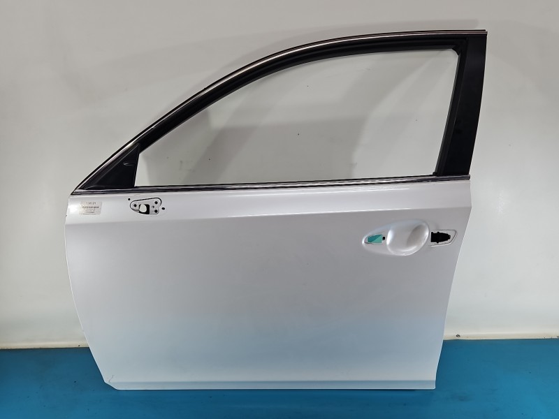 DRZWI PRZÓD LEWE KIEROWCY LEXUS CT 10-22 5d 085