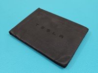 PILOT KLUCZYK Tesla Model 3 2017-