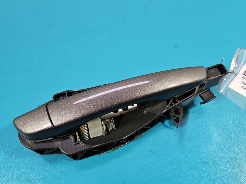 Klamka przód prawa zewnętrzna Peugeot 5008 II 17-24 9802977180 EVL