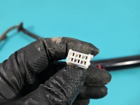 Siłownik klapy lewy teleskop Toyota Rav4 IV 68920-42016