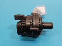 Pompka obiegu wody pompa Mercedes W213 2.0 CDI 0392023000, A2118350364