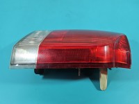 Lampa tył prawa Producent części: Volvo, 2 elementy, komplet, drobne rysy Volvo V70 II kombi EUROPA