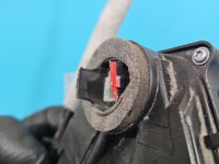 Zamek przód prawy Renault Express EUROPA 4pin, uszkodzenia widoczne na zdjęciach 805022699R