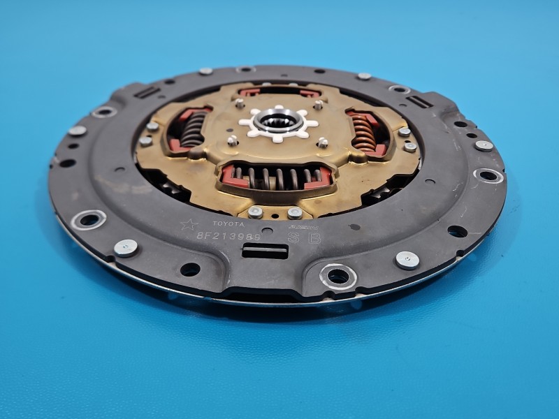 Sprzęgło Toyota Auris II 8F213989 1.8 hybryda