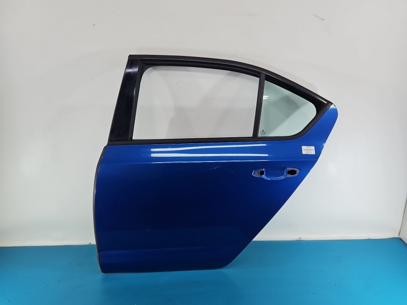 Drzwi tył lewe Skoda Octavia III HB 5d niebieski LF5W/8X8X