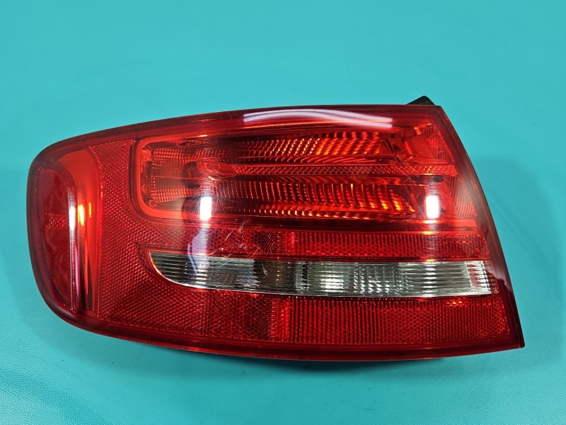 Lampa tył lewa błotnika AUDI A4 B8 kombi EUROPA 8K9945095