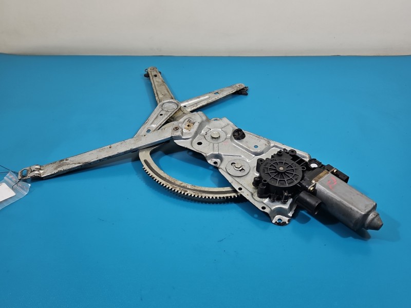 Podnośnik przód lewy SZYBY WINDA Bmw e36 8360977 4d sedan