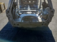 Pas tylny podłoga wanna bagażnika VOLVO V70 III kombi